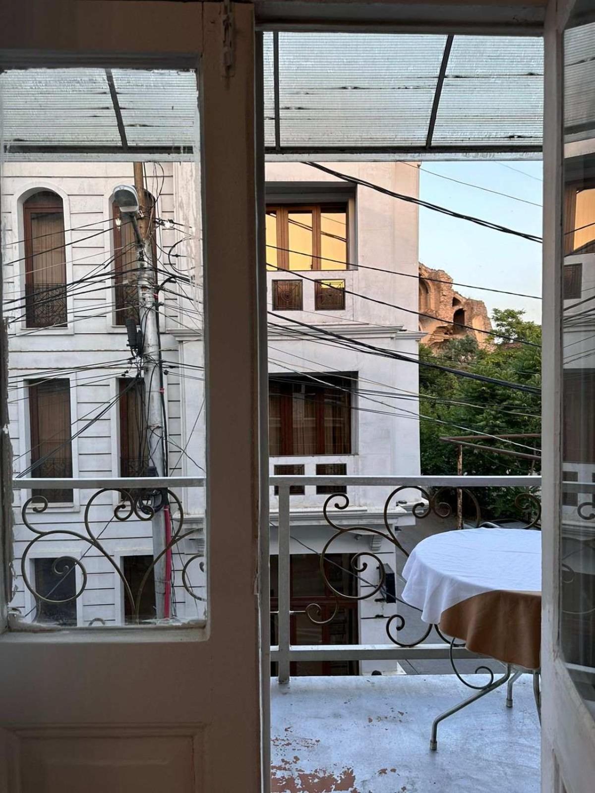 Hotel Wine O'Clock Tbilisi Esterno foto